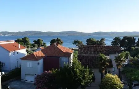 Vila Jelena - For 6 To 8 Persons In Sv Filip I Jakov Apartment *
