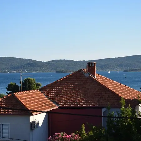Vila Jelena - For 6 To 8 Persons In Sv Filip I Jakov Apartment *