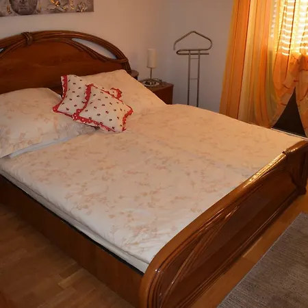 Vila Jelena - For 6 To 8 Persons In Sv Filip I Jakov * Sveti Filip i Jakov