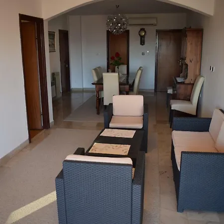 Apartment Vila Jelena - For 6 To 8 Persons In Sv Filip I Jakov *